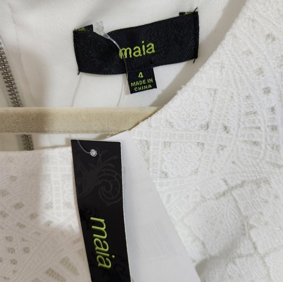 Beautiful lace Maia dress, size 4, NWT - Picture 3 of 12